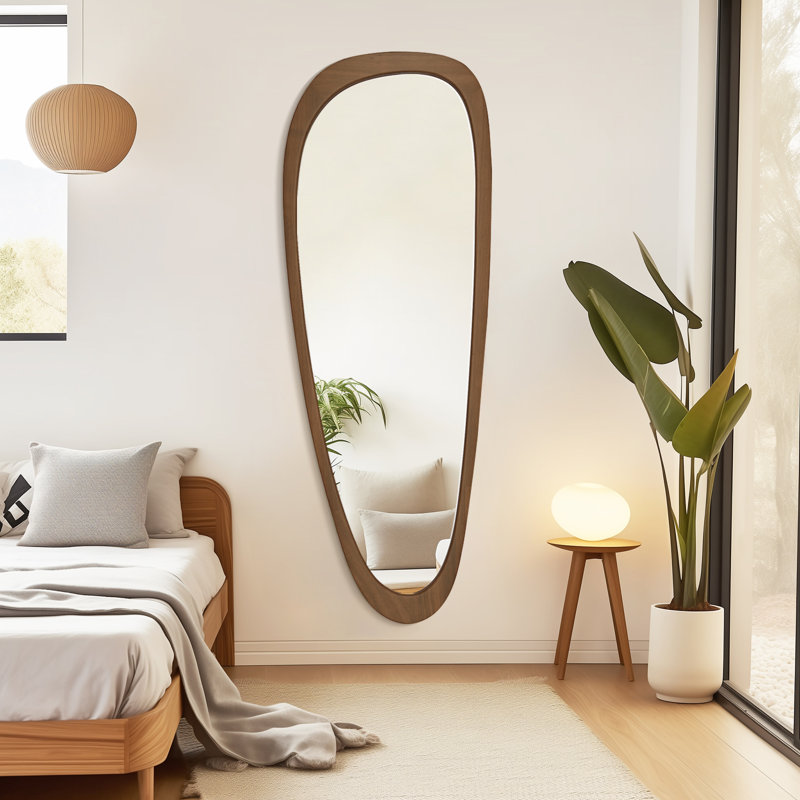 Miroir de salle de bain Doruk, 60 po x 22 po, Noyer