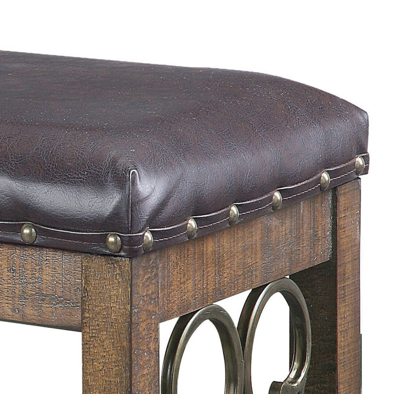 Banc en cerisier noir et patiné avec garniture cloutée
