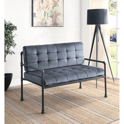 Hauteur du dossier : 16 pouces. Coussin d'assise amovible en velours gris avec structure métallique et structure métallique.