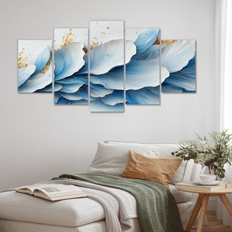 «Ocean Blue Delicate Floral Petals I», art mural fleurs, art mural moderne sur toile, H 32 po x l 60 po, 5