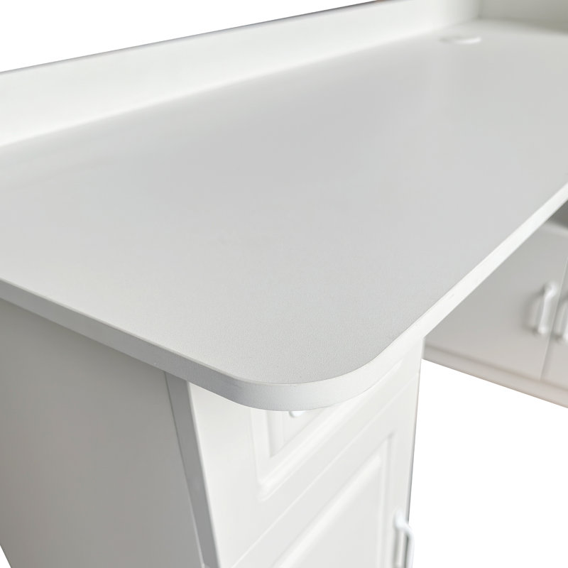Bureau d'étude en coin blanc en L