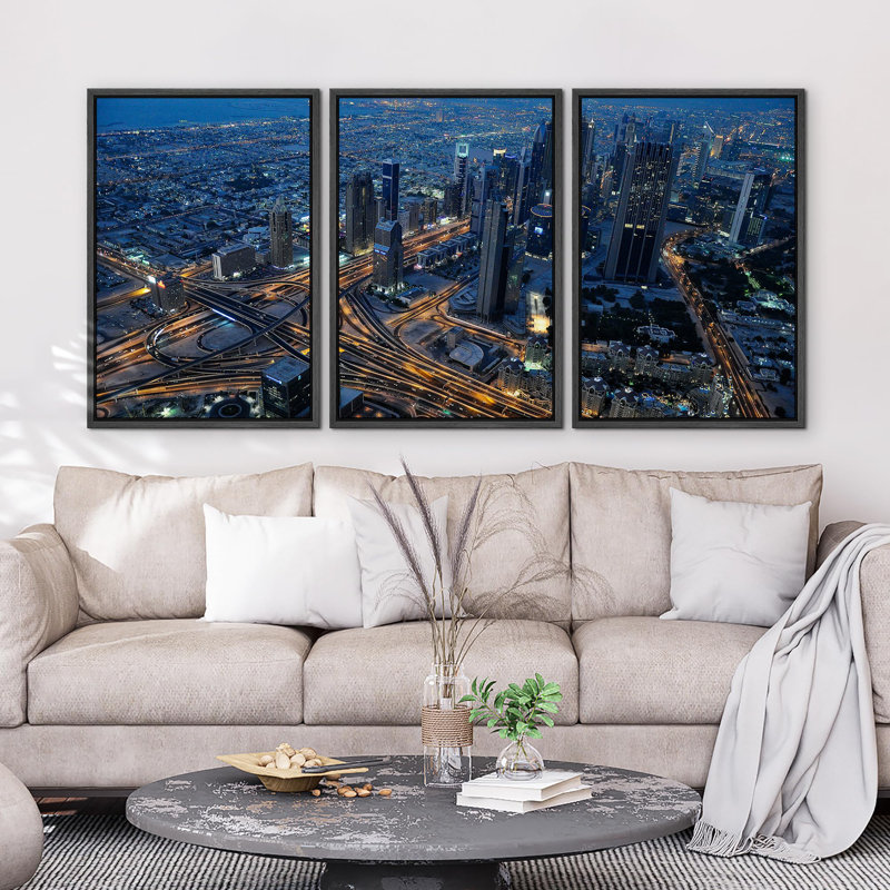 Œuvre d'art moderne moderne avec lumière bleue, horizon de la nuit, estampe numérique, Cadre flottant noir, H 24 po x l 48 po