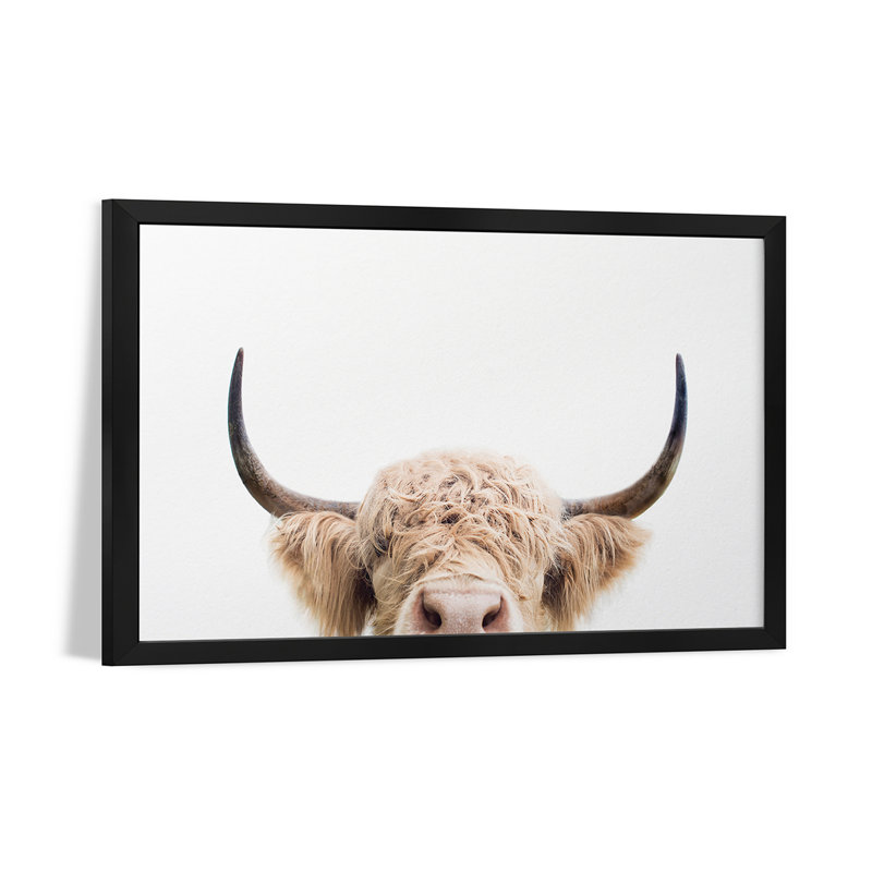 «Peeking Cow», affiche encadrée de qualité supérieure par Sissi & Seb, H 16 po x l 24 po
