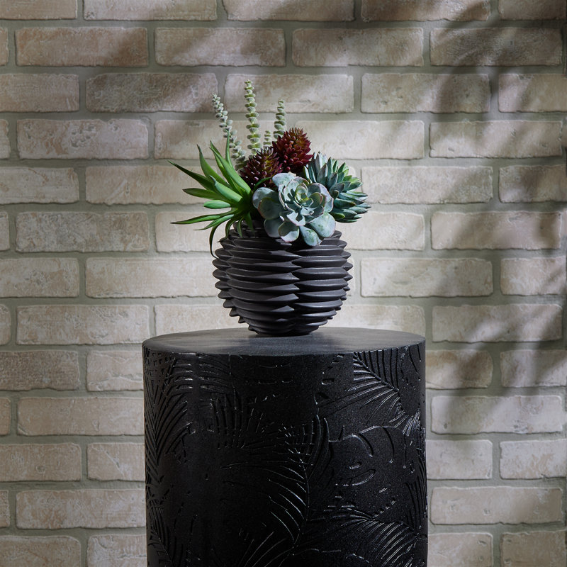Vase en céramique nervuré