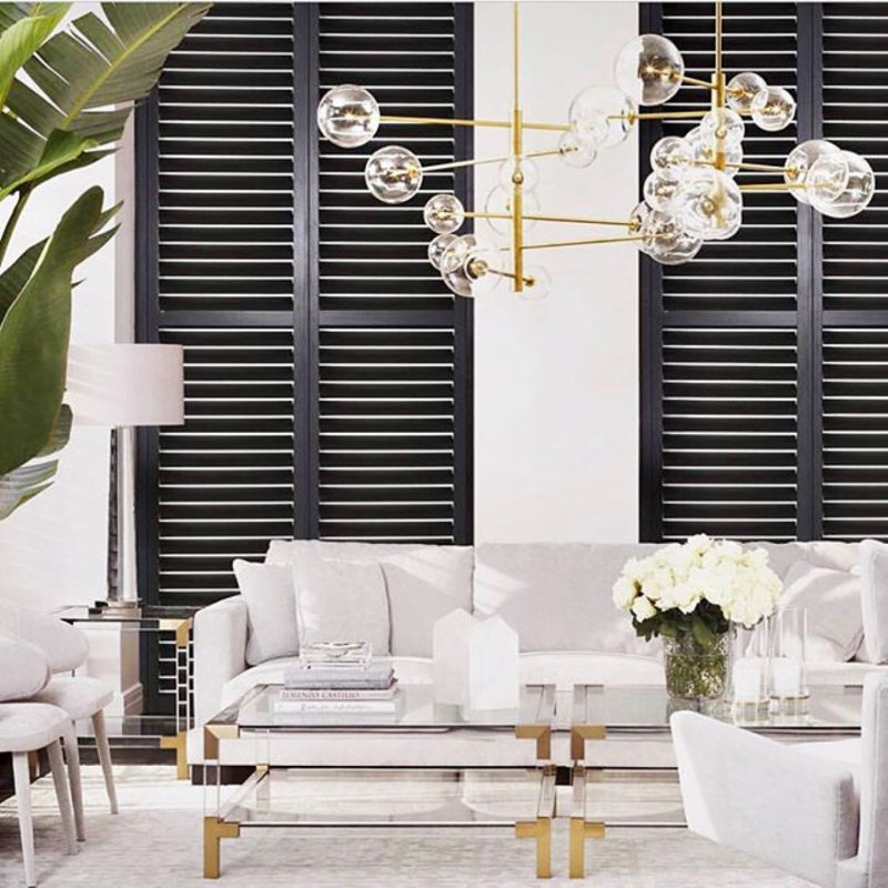 Lustre en fer et laiton, Bronze antique, Fumée, 50 po de largeur x 48 po de hauteur