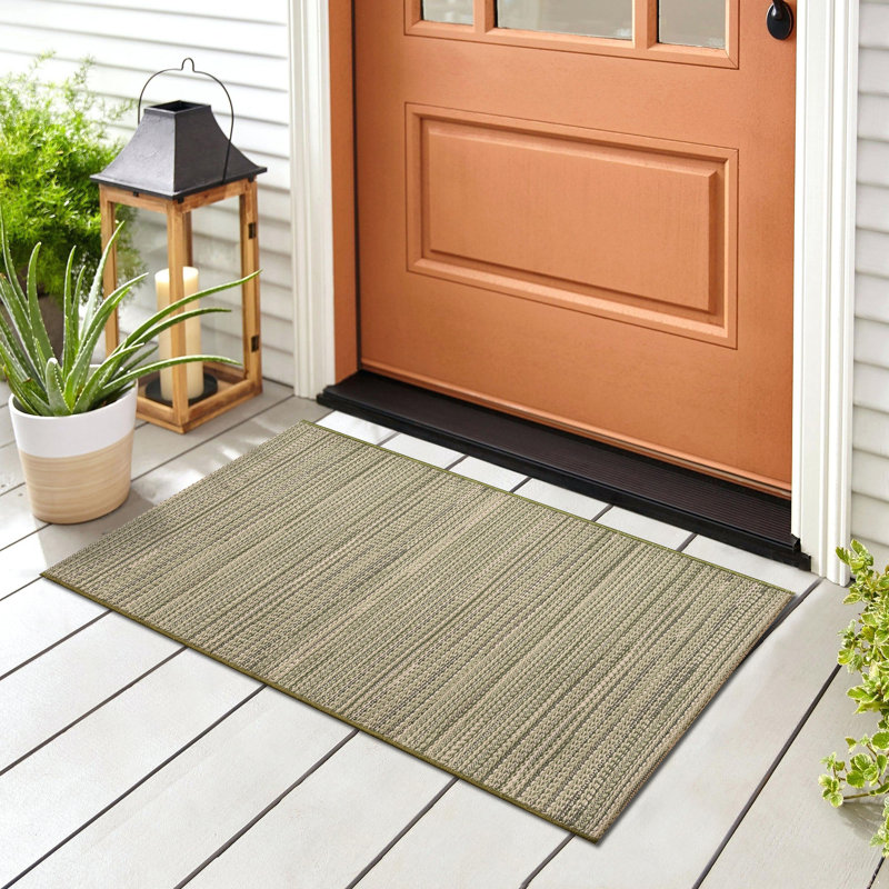 Tapis intérieur / extérieur en polypropylène / polyester tissé à la machine Gapland, Rectangle 1 pi 7 po x 2 pi 5 po