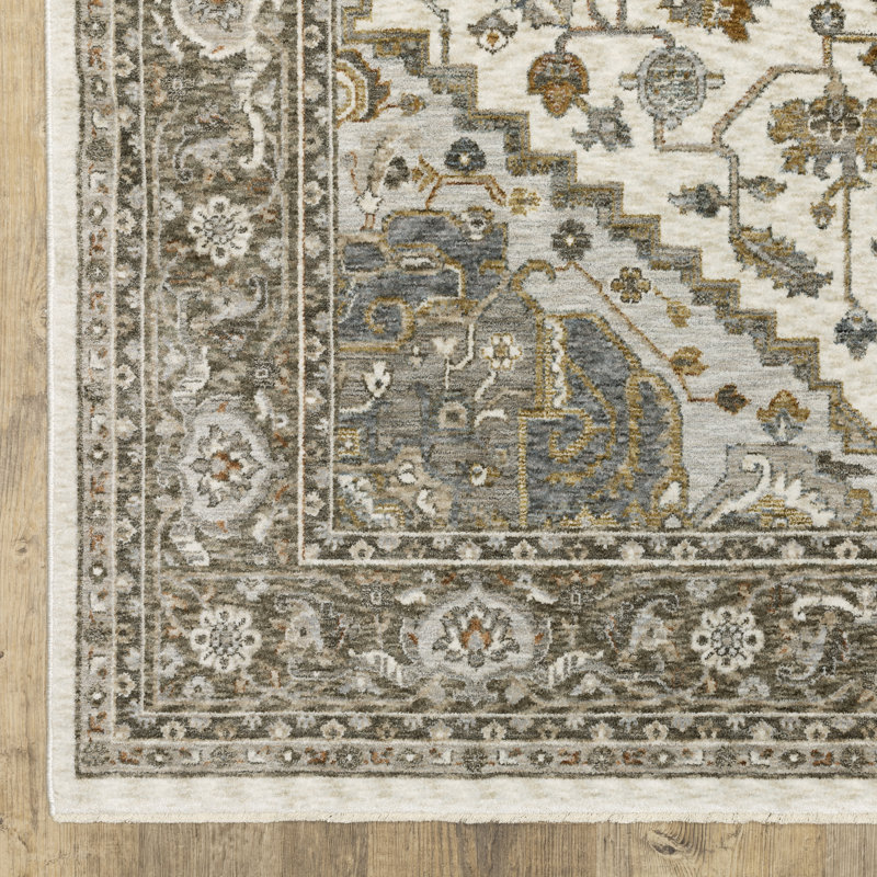 Relis Oriental Indoor Rug, Rectangle 3'3" x 5'