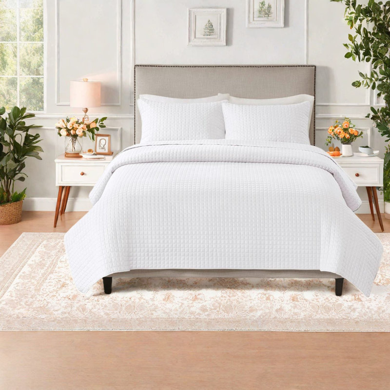 Comfortable Reversible Bedding Sets, Soft Polyester, Stylish White, Home Bedroom