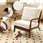 Chaise d'appoint moderne avec pieds en bois massif, tissu blanc confortable pour la détente à la maison