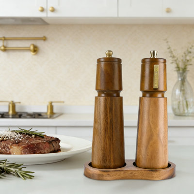 Ensemble de moulin à sel et à poivre en bois d'acacia avec moulin en céramique réglable, conception rechargeable, base stable et brosse de nettoyage pour la cuisine et la salle à manger