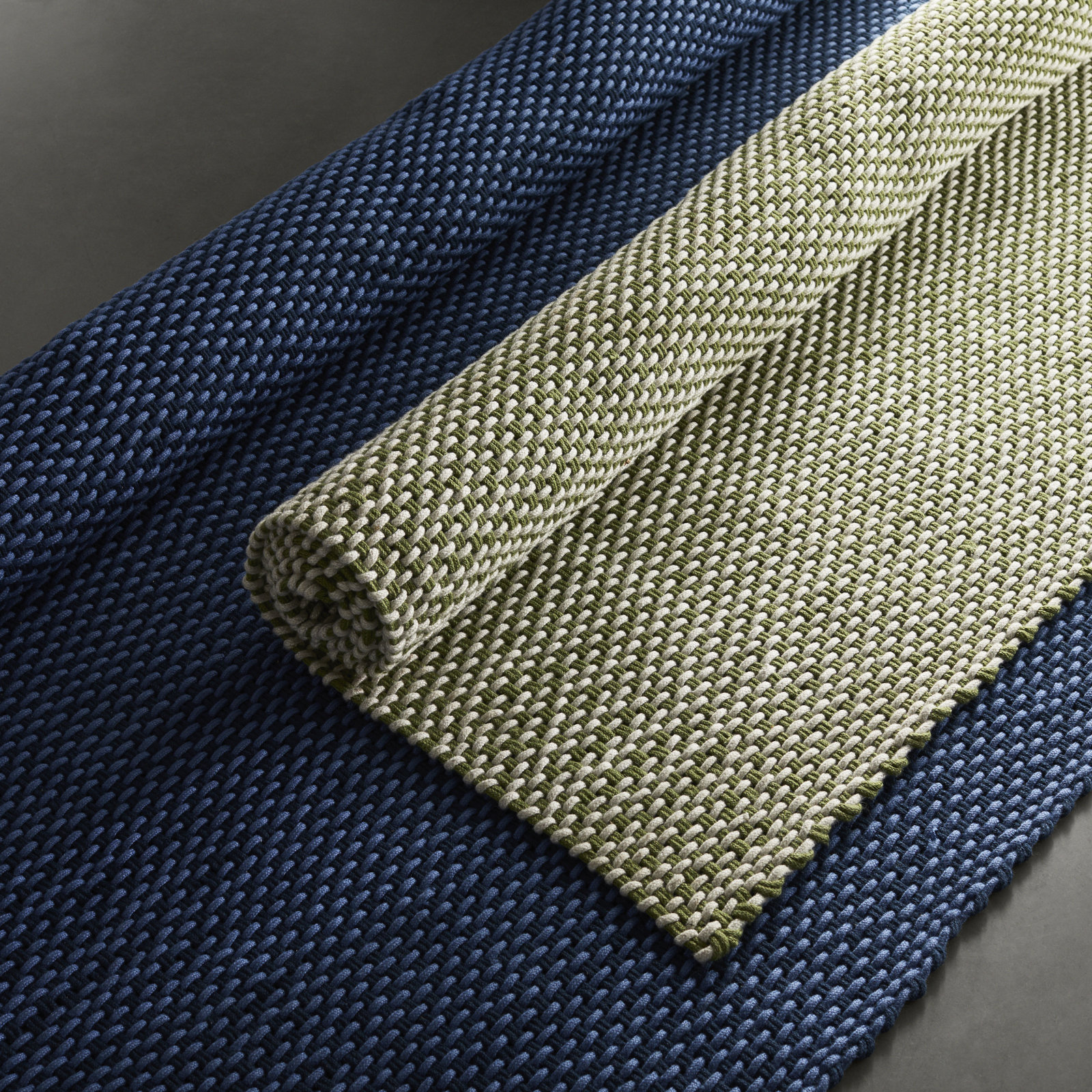 Marseille Blue Hand-Woven Geometric Outdoor Rug, Runner 2'6" x 8'