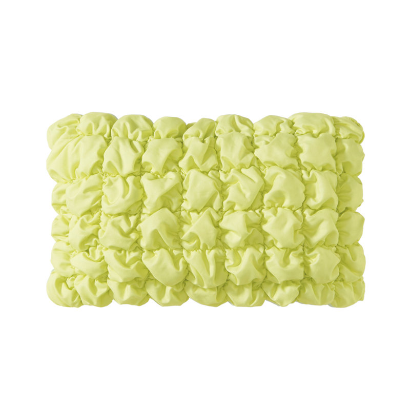 Coussin décoratif 14 po x 24 po Dkny Puffer Stitch