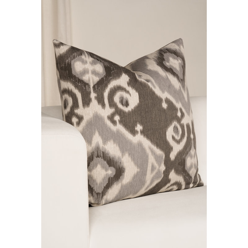 Coussin 100% coton Magnolia Home Fashions Delhi Batik, H 20 po x l 20 po, Polyester, Ikat gris anthracite