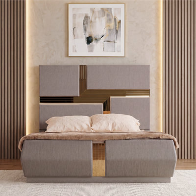 Frum Signature Platform Bed