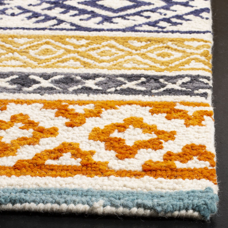 Lobdell Hand Tufted Wool/Cotton Geometric Rug in Ivory/Rust, Rectangle 2'6" x 4'