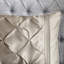 Édredon très grand 7 pièces Taupe - superbe conception l 72 po x L 84 po + P 15 po Jupe de lit 20 po l 36 po Coussins décoratifs Superbe look 100% l 104 po L-121228285