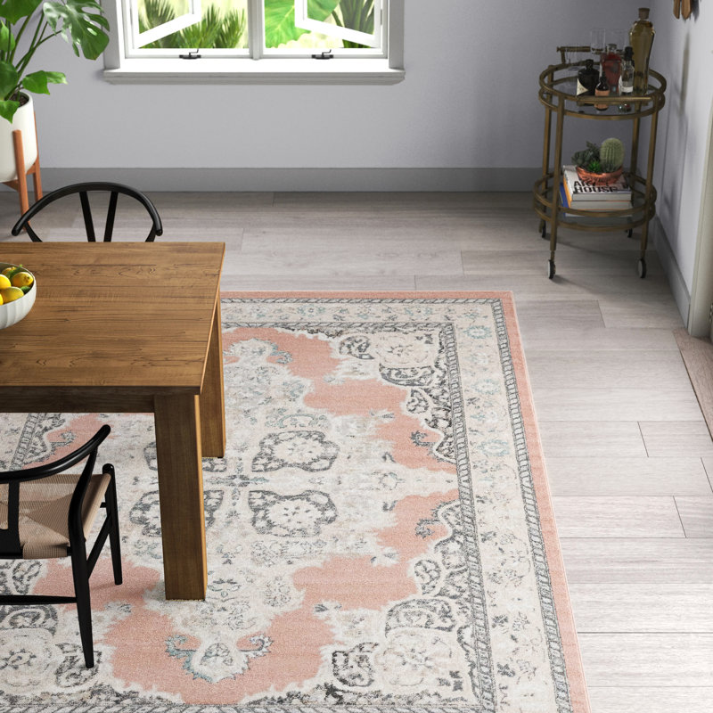 Saira Oriental Indoor Rug, Rectangle 7' x 10'