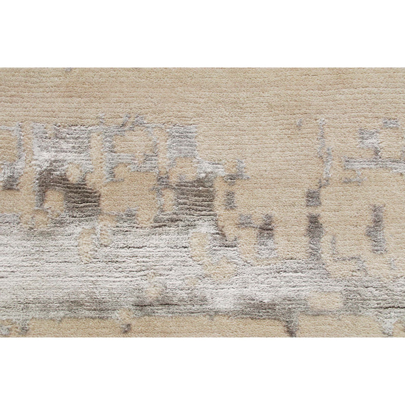 Area Rug in Sillver, Rectangle 6' x 9'