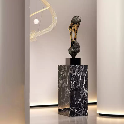 Light Luxury Fiberglass Floor-standing Ornament