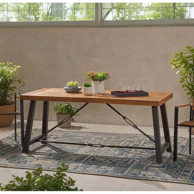 Table de salle à manger d'extérieur