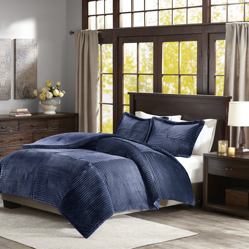 Parker Navy Wheat Ridge Plush Down Alternative Full/Queen Comforter Set, Full/Queen Comforter + 2 Standard Shams, Navy
