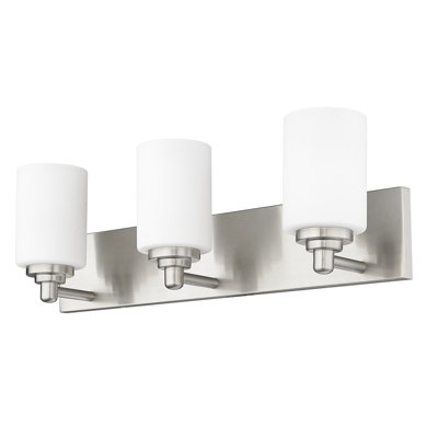 Éclairage pour meuble-lavabo à 3 lumières Partin