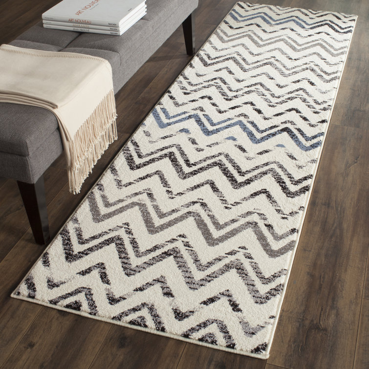 Pheobe Performance Chevron Rug