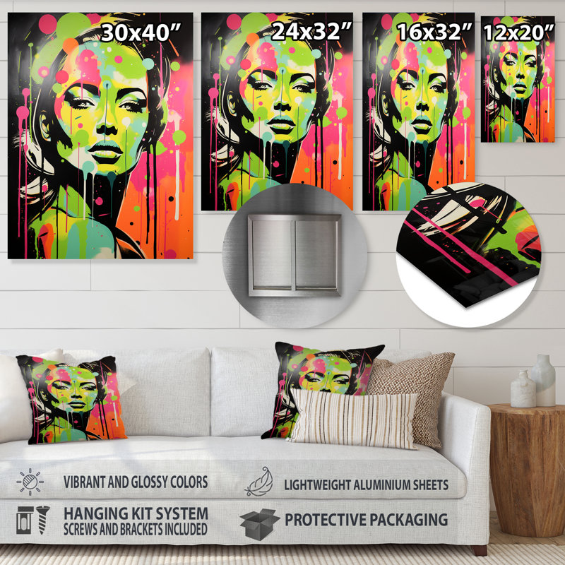 «Green and Pink Graffiti Woman Portrait I», art mural moderne en métal, H 20 po x l 12 po x P 1 po