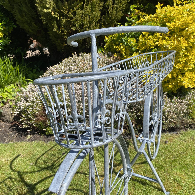Yorkshire Metal Cachepot, Grey