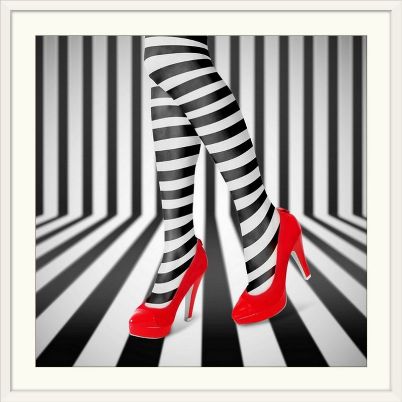 «Straub Shoes» par Ihdar Nour - impression d'art graphique, H 38 po x l 38 po x P 1 po, Cadre blanc