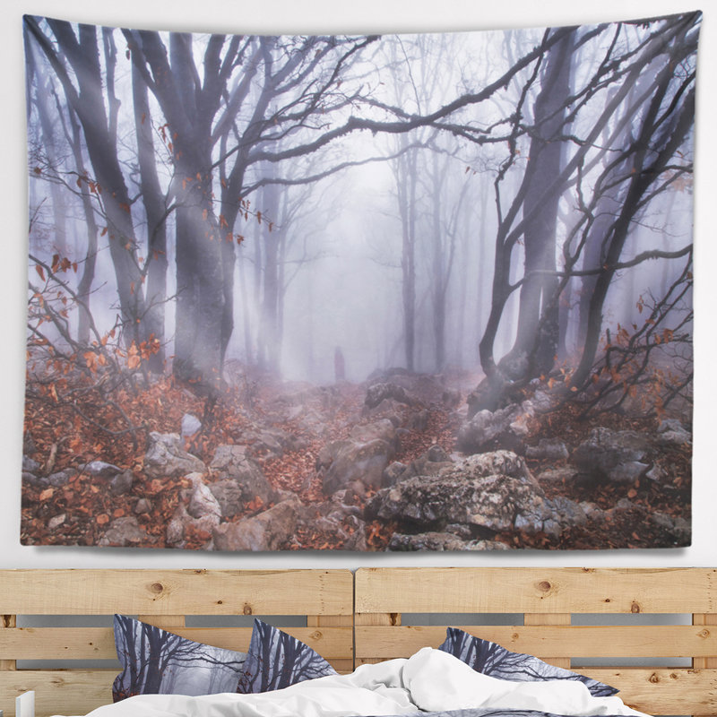 Tapisserie d'automne sombre et brumeux, H 32 po x l 39 po