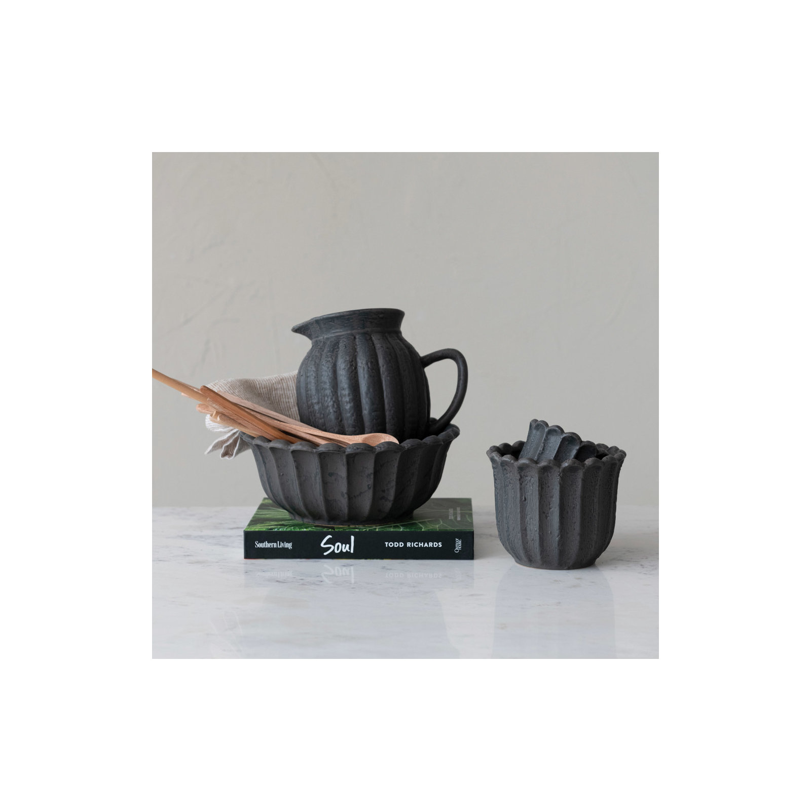 Fluted Ceramics Fruit Bowl