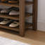 Un long banc à langer réglable en hauteur en bois d'hévéa naturel est livré avec un siège confortable, un espace de rangement dissimulé et de grands compartiments de rangement.-1020899069