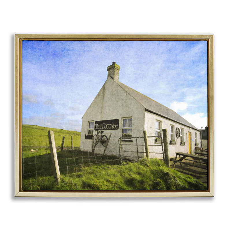 Art mural sur toile flottant encadré noir Wee Cottage par Graffi * Tee, Cadre flottant métallique doré, H 25 po x l 31 po