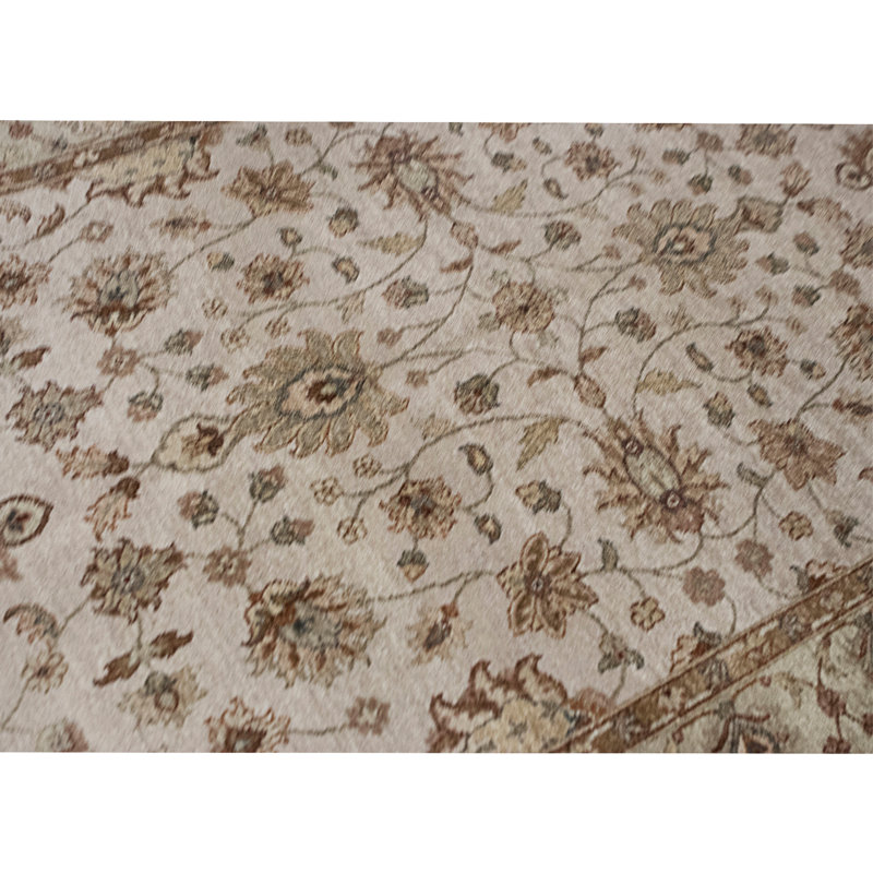High-Quality Hand-Knotted Ivory And Light Green Area Rug