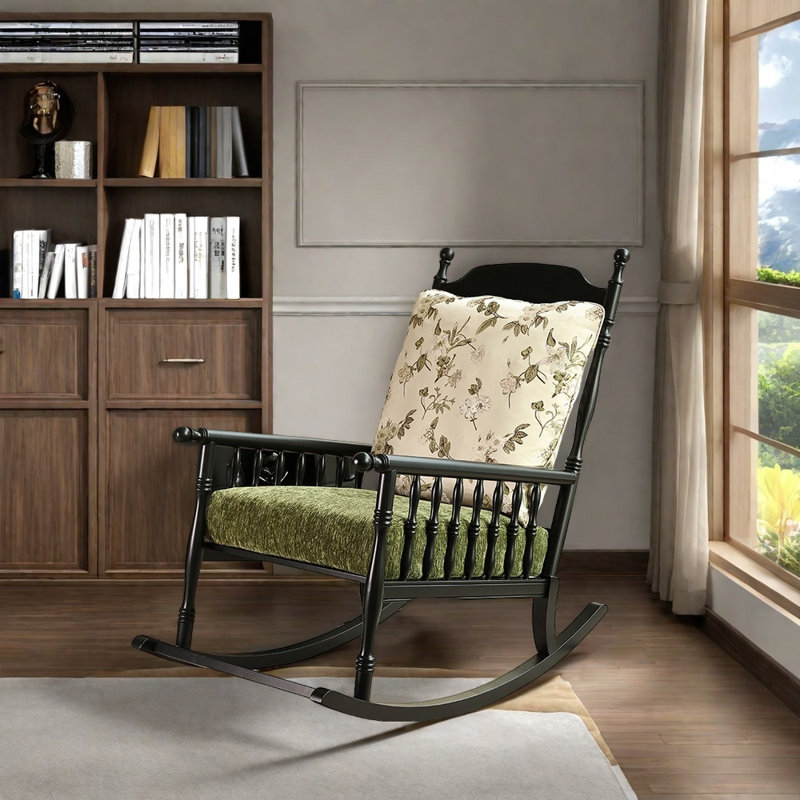 Comfortable solid wood lounge chair, Black