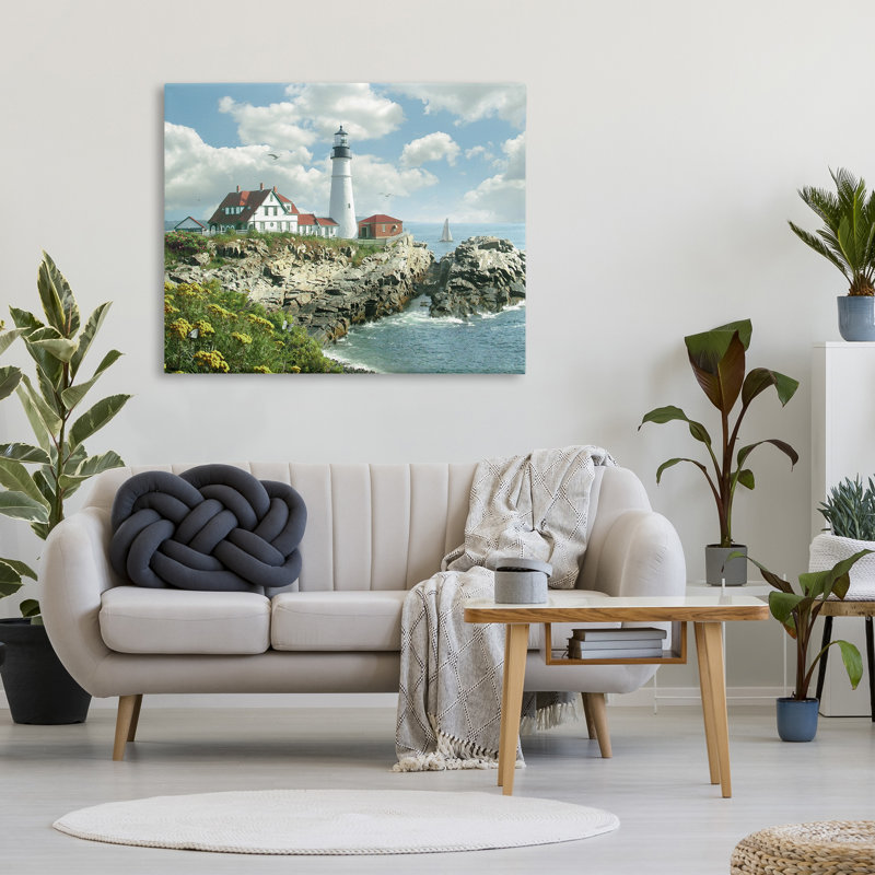 «Portland Head Lighthouse Scene Grassy Ocean Side Peninces with Sail Boat», reproduction de photo