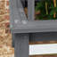 Support à plante gris avec détails en bois massif pour espace extérieur, 17,7 po, bois de sapin et galvanisé