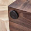 Table basse 12 po x 12 po x 20 po avec grain de bois de noyer - option de salon élégante pour ajouter du style à votre espace