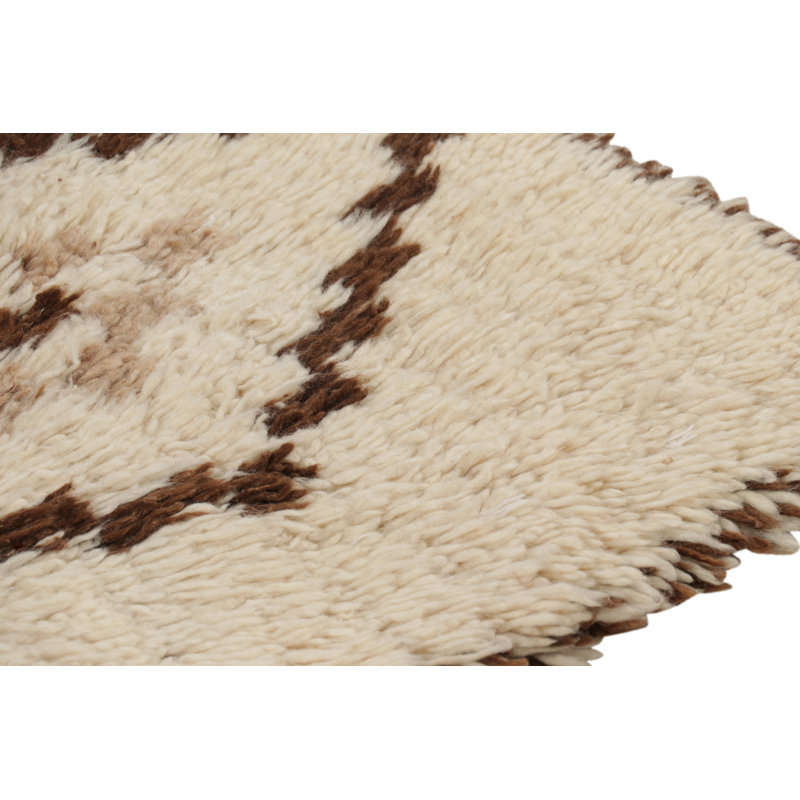 One-of-a-Kind 2'9”x5'3” Hand Knotted Area Rug