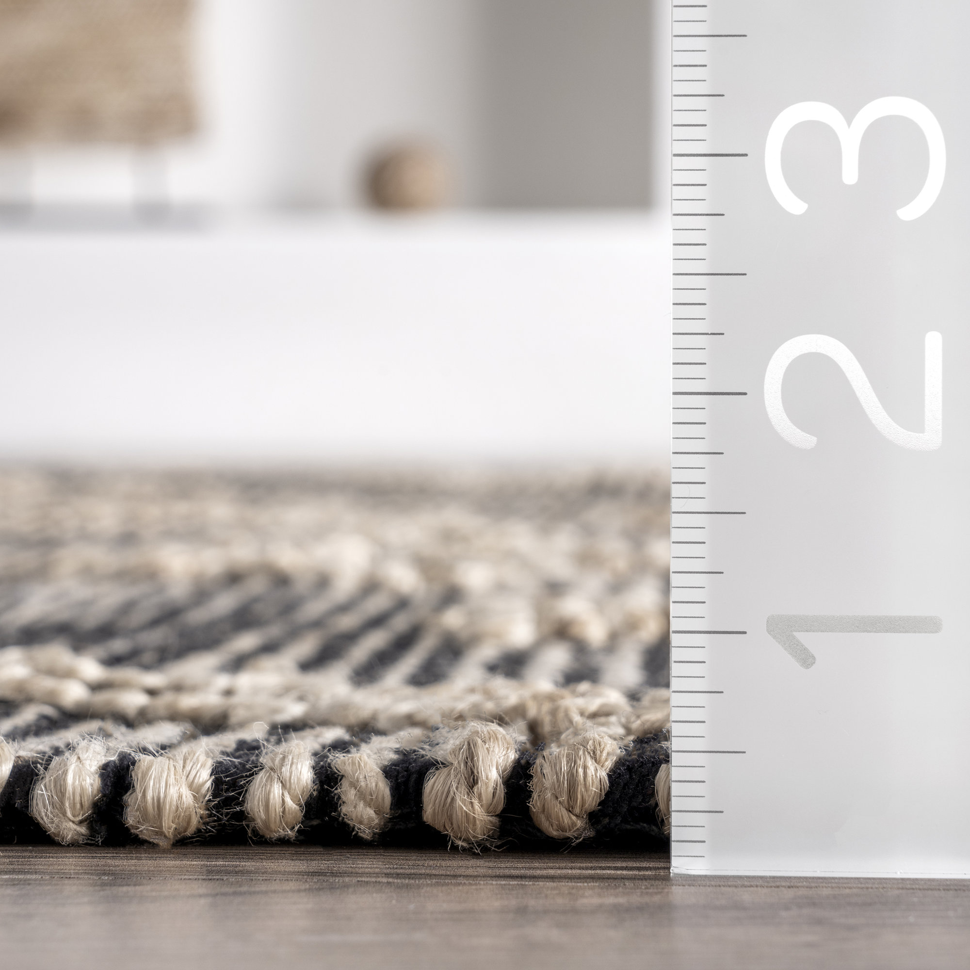 Handmade Beige/Black Rug, Rectangle 2' x 3'