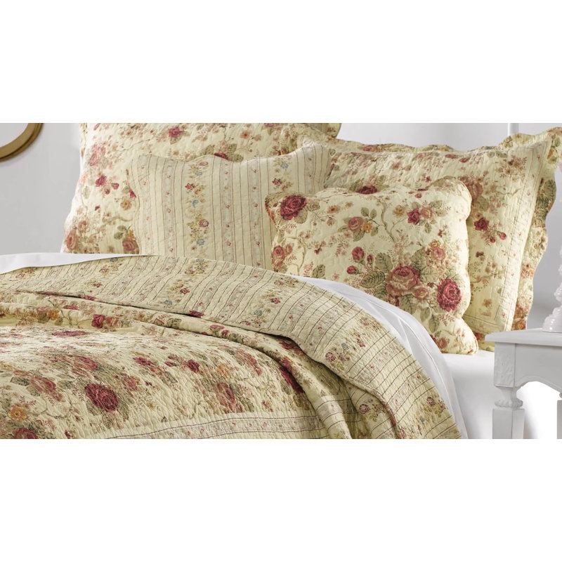 Antique Rose Reversible Cotton King Quilt Set in Rich Red and Ecru