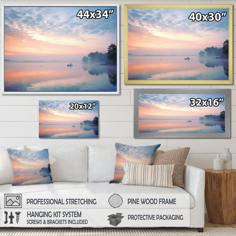 «Misty Morning Sky I» sur toile, Cadre flottant doré, H 30 po x l 40 po x P 1,5 po
