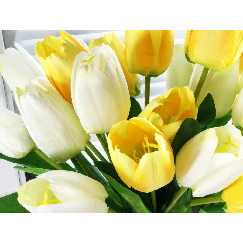 Arrangement floral de tulipes dans un vase, Crème / Jaune