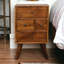 Table de chevet en bois massif