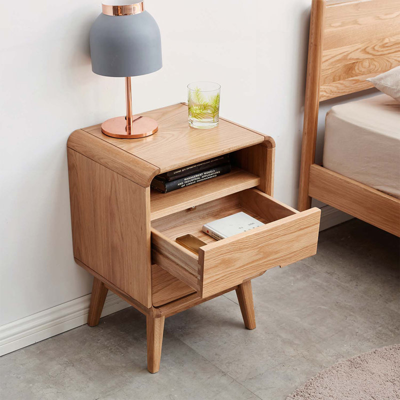 Table de chevet, idéale pour les chambres à coucher et les petits espaces