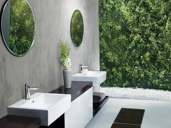 Modern Single-Hole Bathroom Faucet with Drain, Chrome
