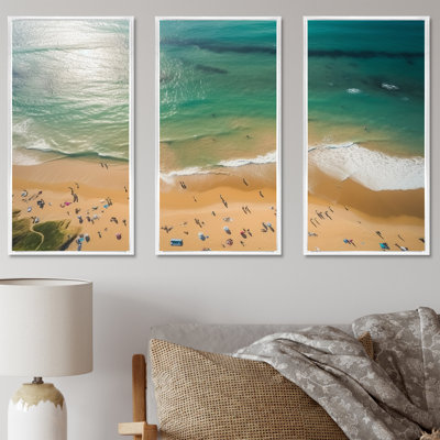 Vue aérienne de la plage côtière verte 4 - Art mural plage et océan