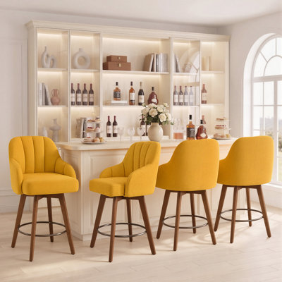 Tabouret de bar pivotant rembourré 27 ", ensemble de 4, avec pieds en bois d'hévéa massif, siège pivotant à 360 ° et dossier en coquille capitonné