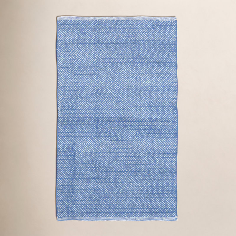 Herringbone French Blue/White Handwoven Indoor/Outdoor Rug, Rectangle 4' x 6'